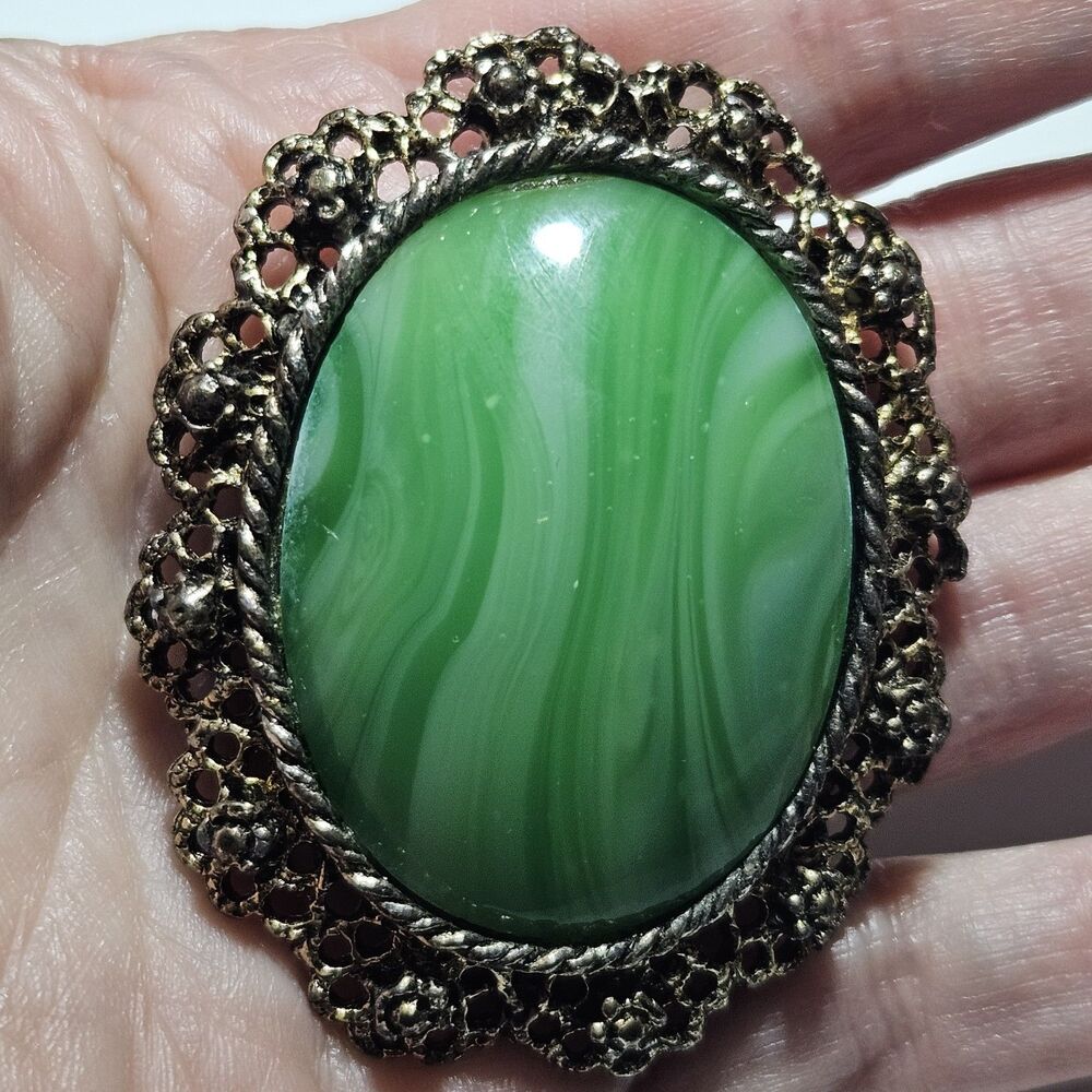 Vintage Gold Tone Large Green Polished Glass Cabochon Oval Stone Brooch Pendant